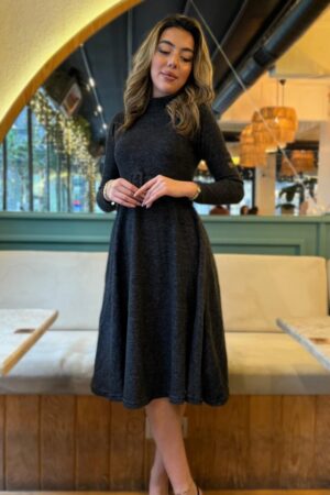 Robe Eyvonne