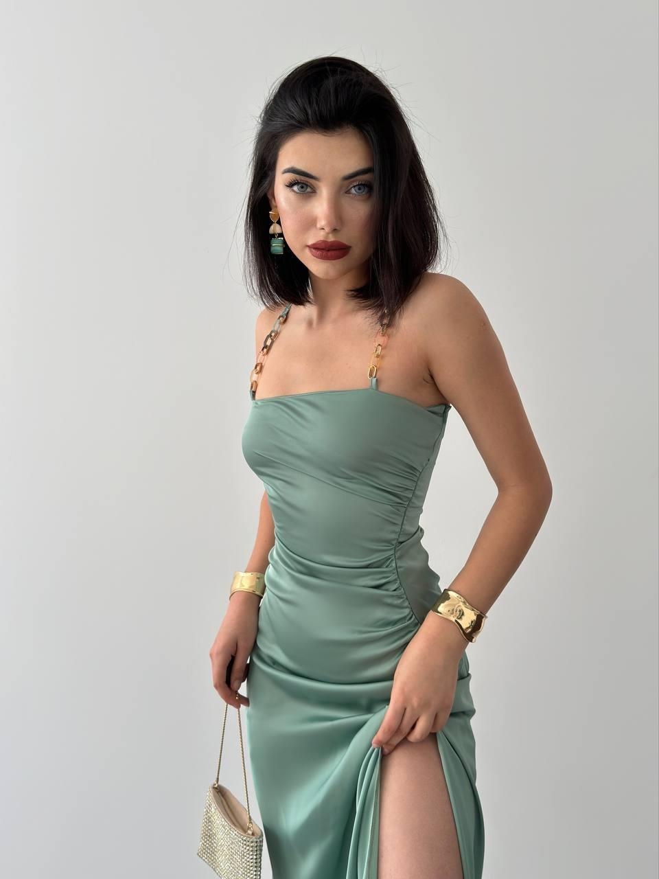 Robe Jocasta