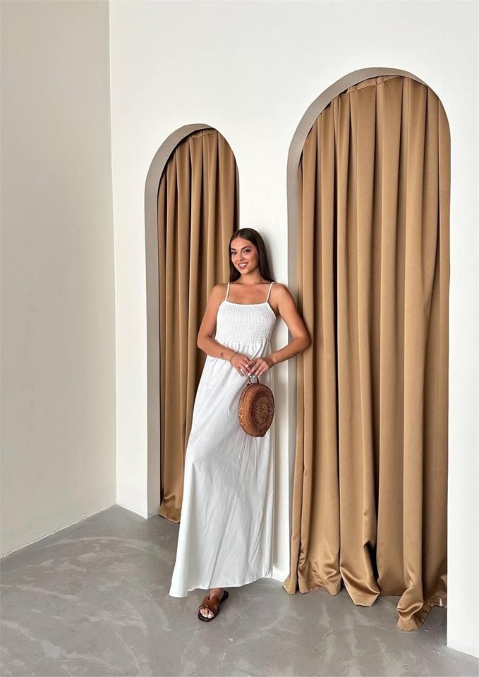 Robe Karyanne