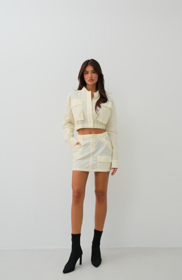 Veste Lauretha