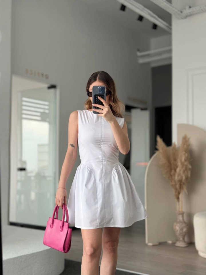 Robe Perdita